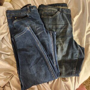 2 - PAIRS WOMEN'S JEAN BUNDLE - 18 - OLD NAVY & RAFAELLA